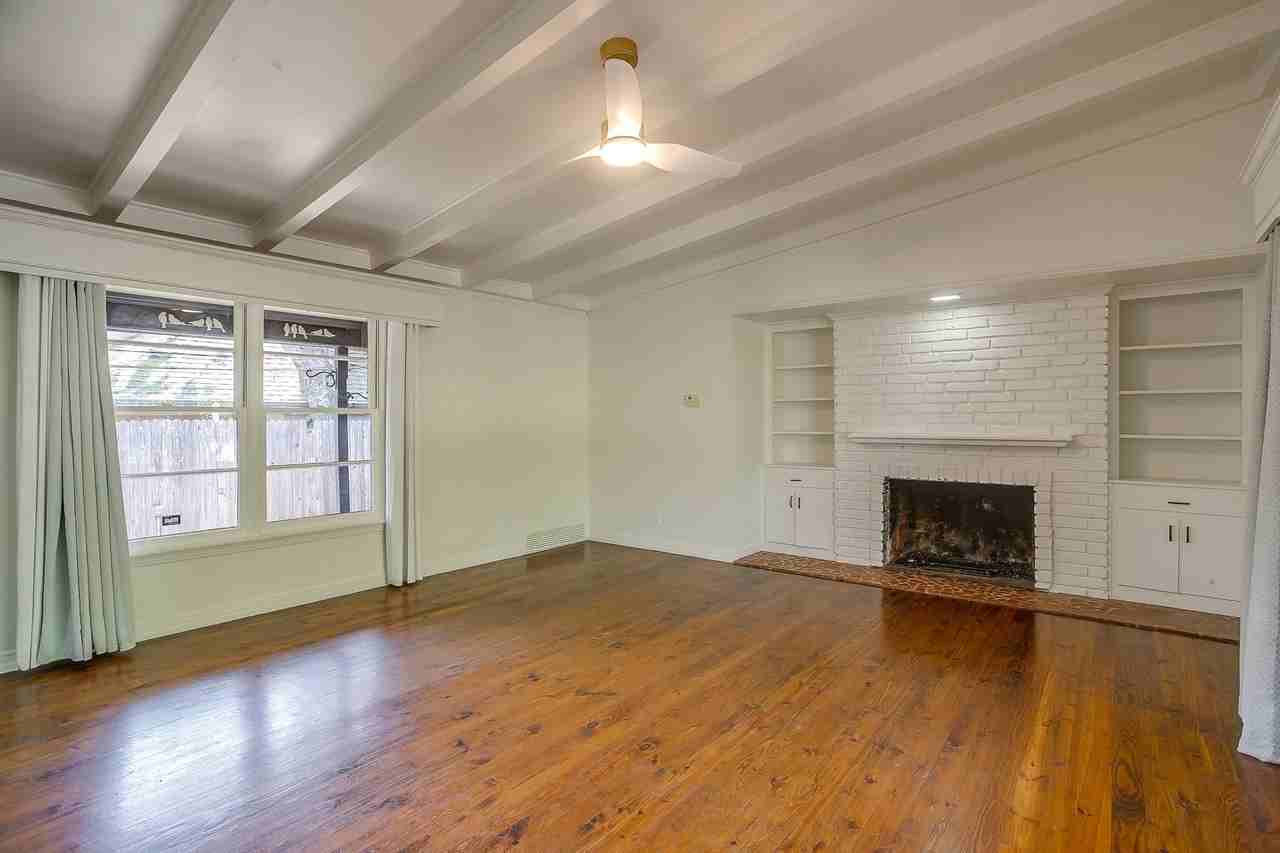 6480 Waverly Way - Photo 5 of 21