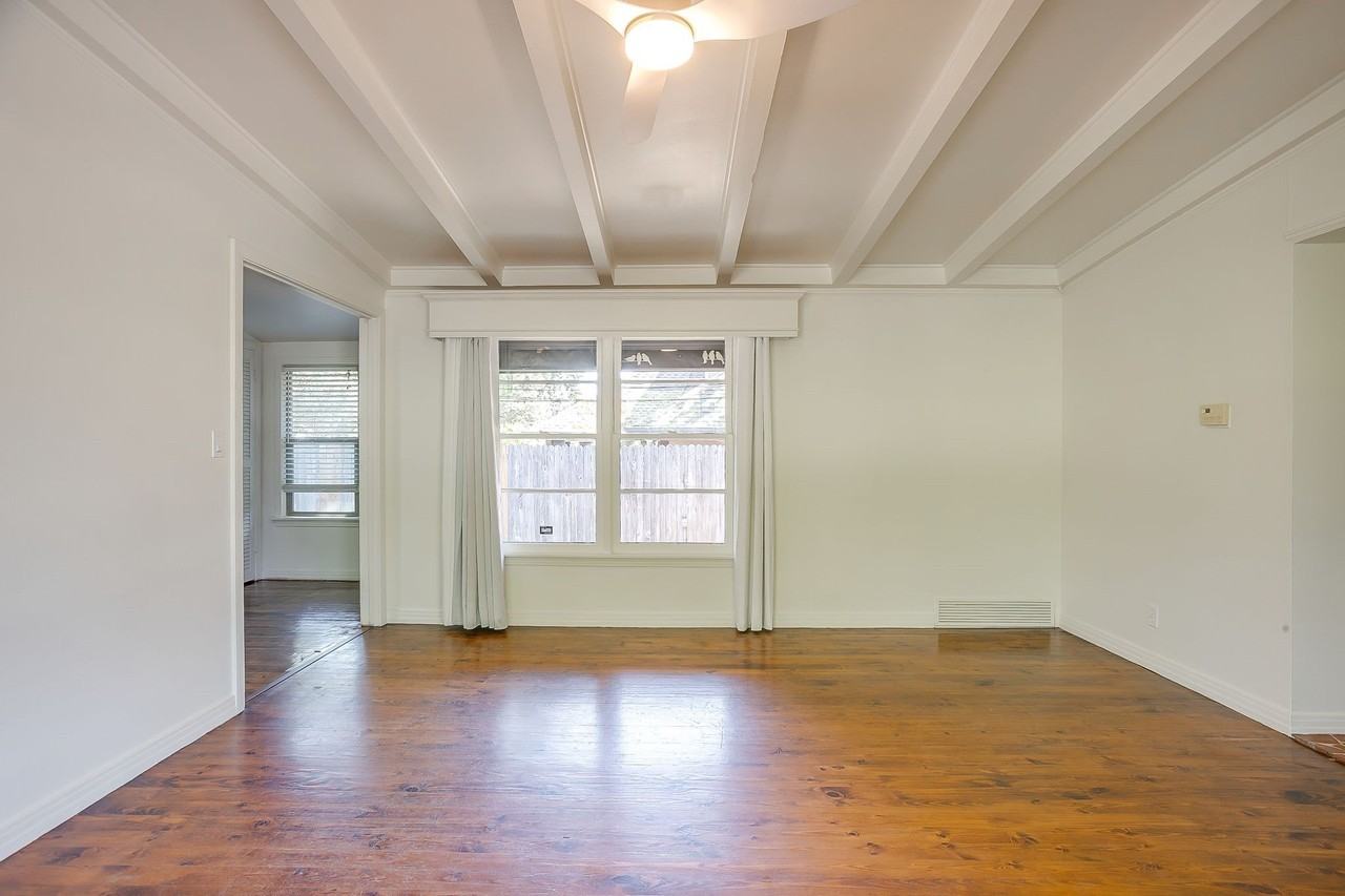 6480 Waverly Way - Photo 7 of 21