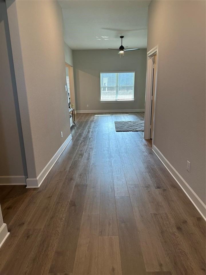 1109 Costa Vista Trl - Photo 3 of 22