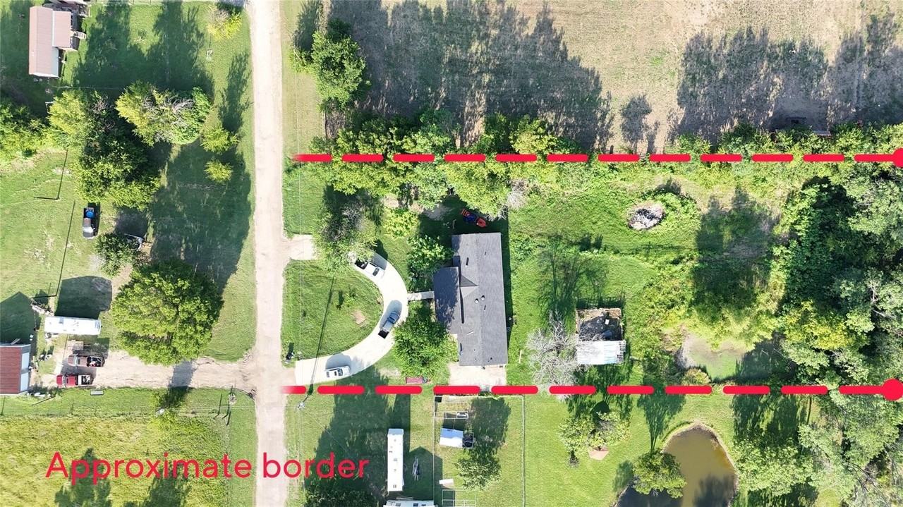 8591 W Ridge Dr - Photo 2 of 26