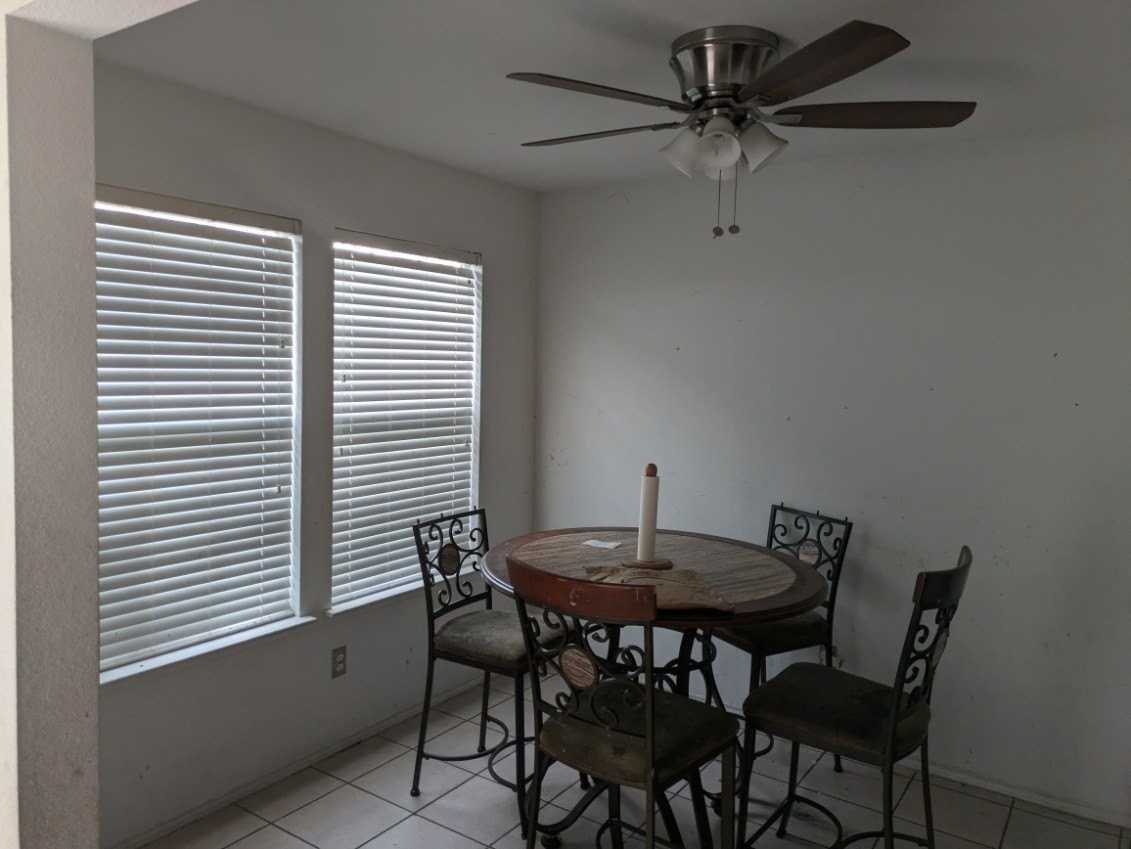 2005 Wildwood Dr - Photo 5 of 17