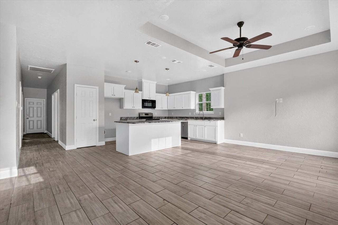 4102 Gordon St - Photo 2 of 28