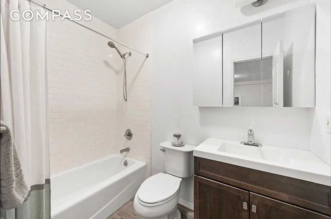 318 Warren St #C15 - Photo 4 of 8