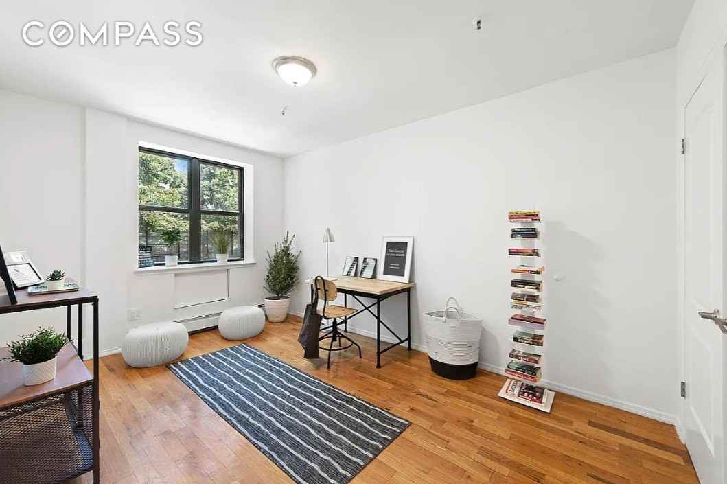 318 Warren St #C15 - Photo 6 of 8
