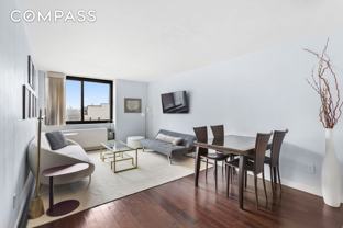 376 Broadway #14E - Photo 1 of 1
