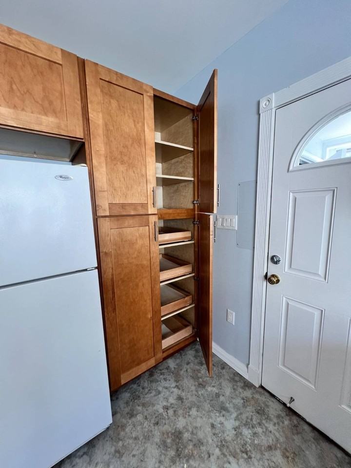 713 Orchard St - Photo 5 of 16