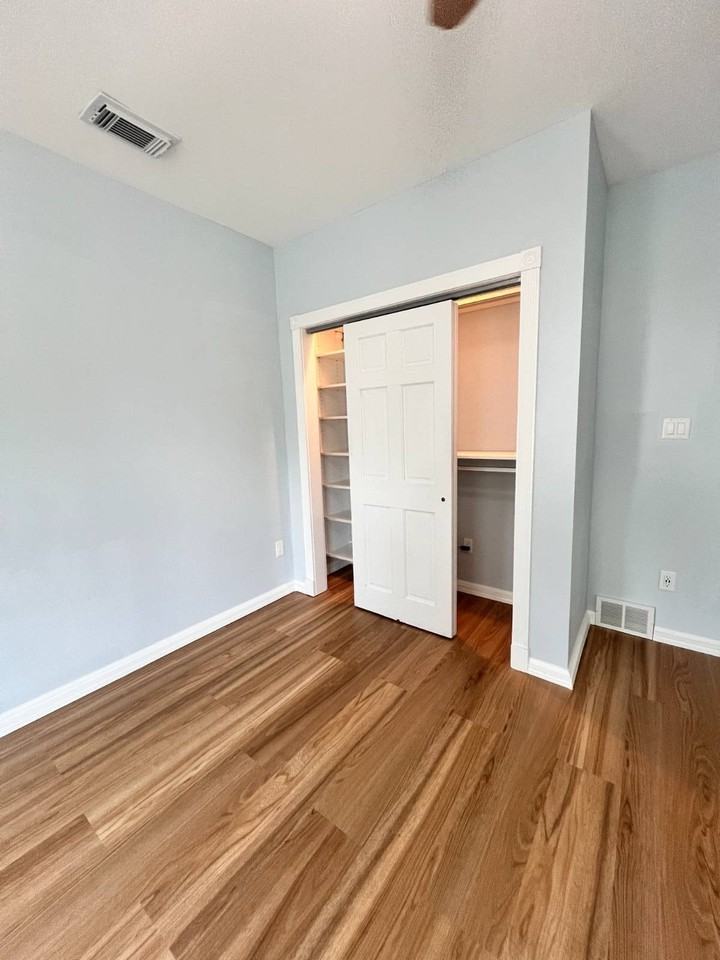 713 Orchard St - Photo 7 of 16