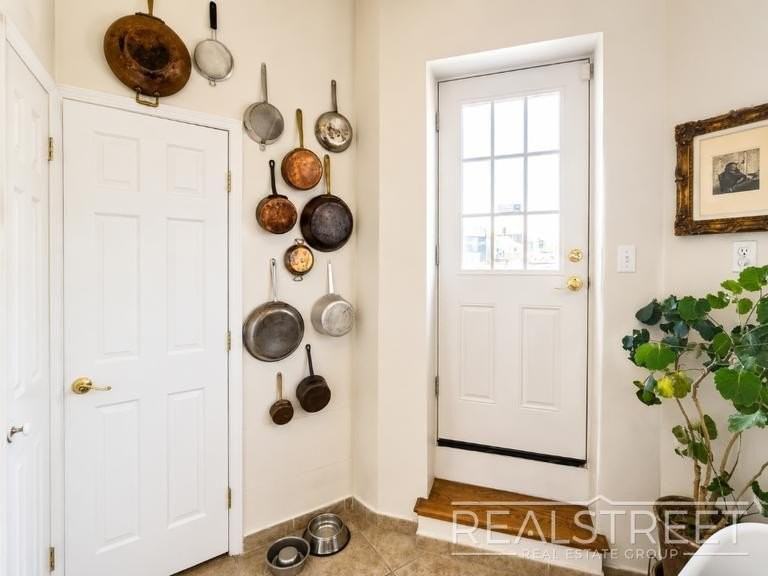 93 1st Pl #4 - Photo 5 of 19