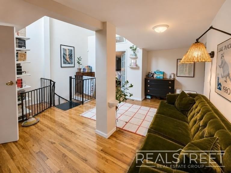 93 1st Pl #4 - Photo 7 of 19