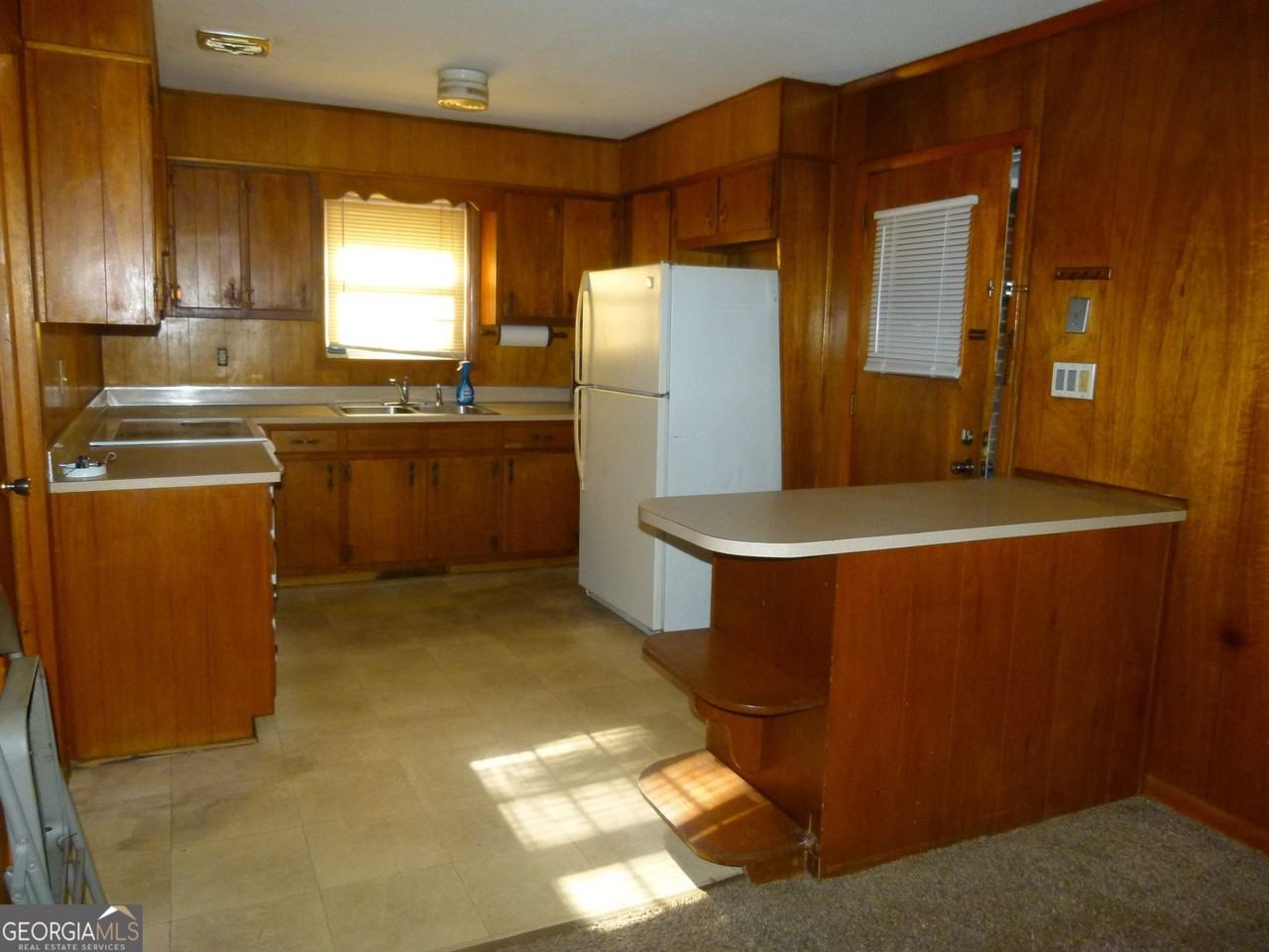 900 Oriole Ln Se - Photo 3 of 34
