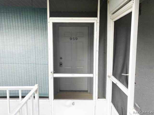 959 Se Mayo Dr - Photo 2 of 18
