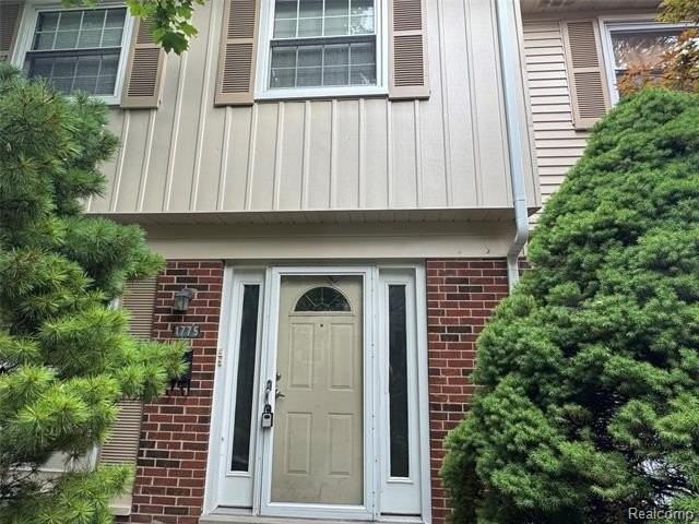 1775 Brentwood Dr - Photo 2 of 23
