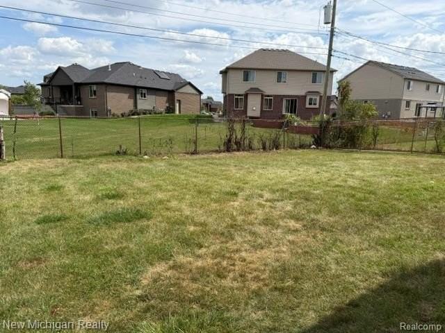36446 Jeffrey Dr - Photo 2 of 27