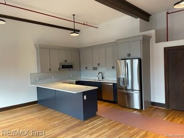 3400 Russell St - Photo 4 of 13