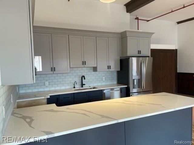 3400 Russell St - Photo 5 of 13