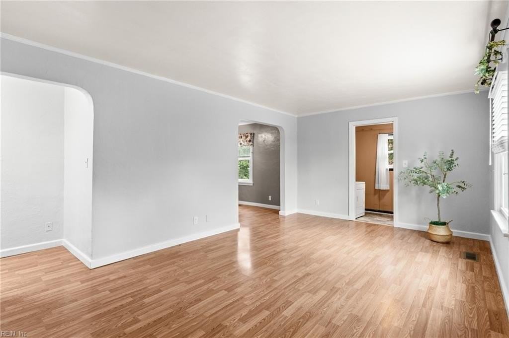 8145 Colin Dr - Photo 5 of 50