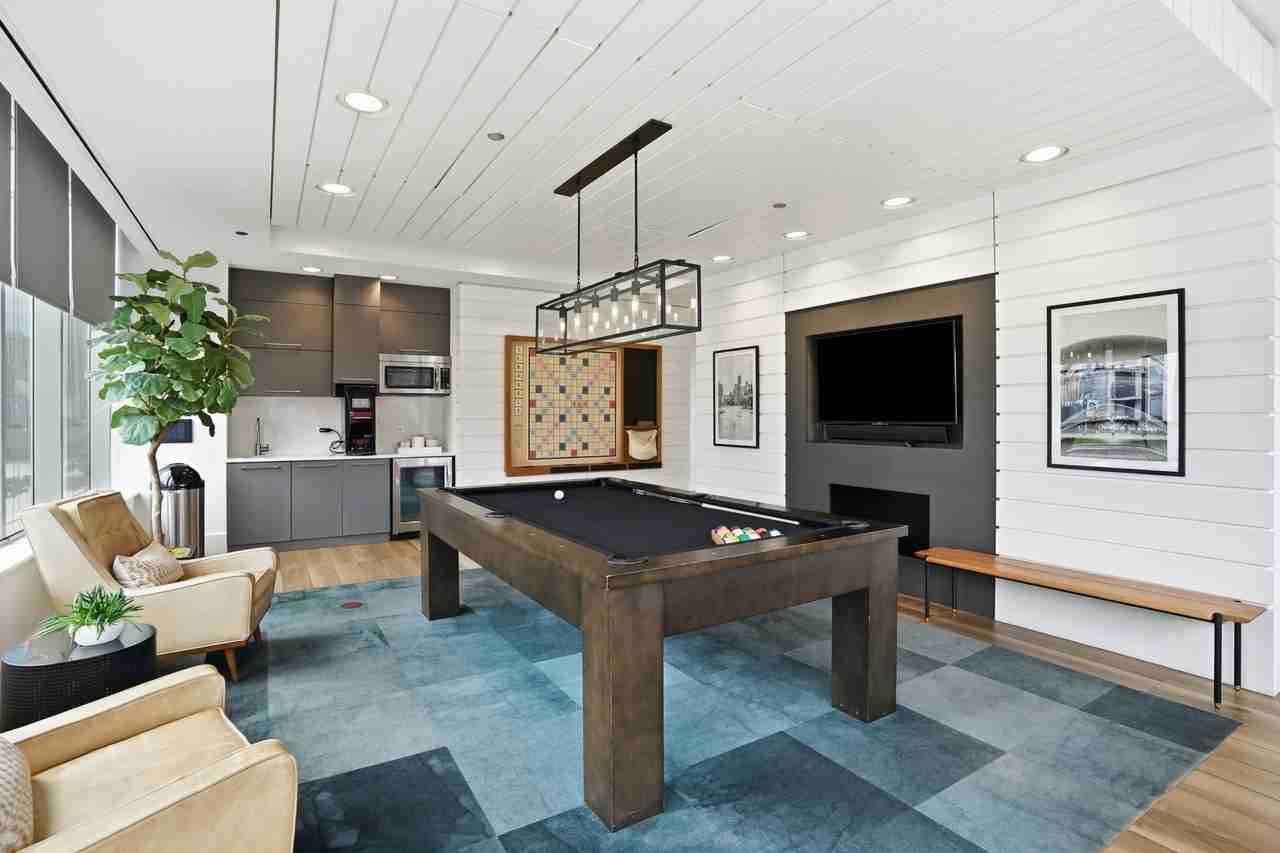 1225 N Wells St - Photo 6 of 22