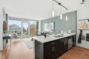 1225 N Wells St #1-1 - Photo 1 of 1