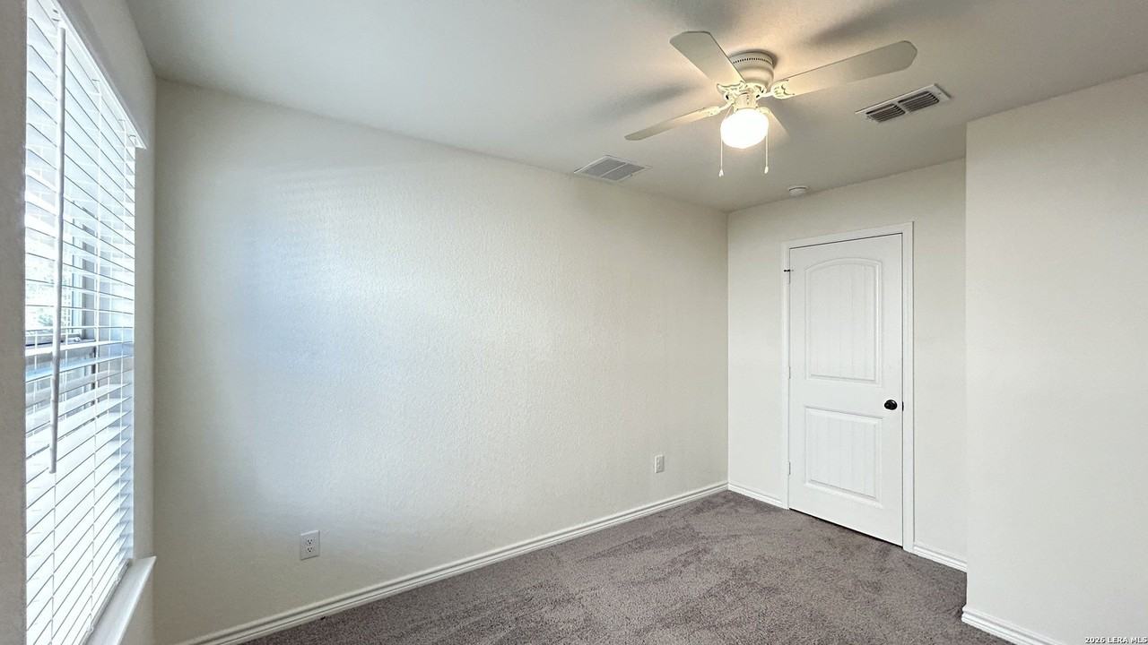 6014 Foster Bnd - Photo 3 of 26