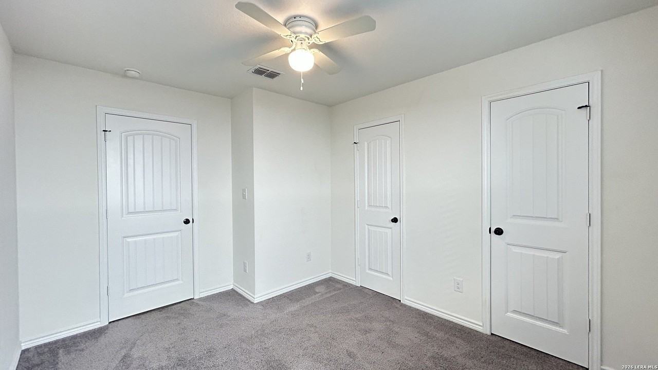 6014 Foster Bnd - Photo 4 of 26