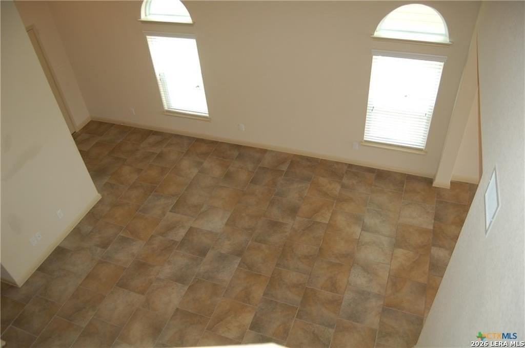 2240 Hawk Dr - Photo 6 of 8