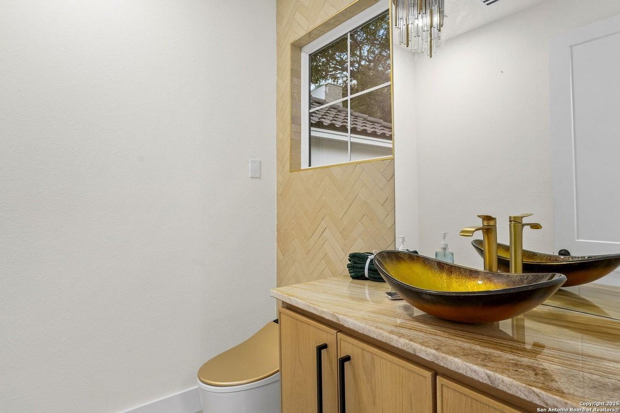 6 Turin Ct - Photo 6 of 40