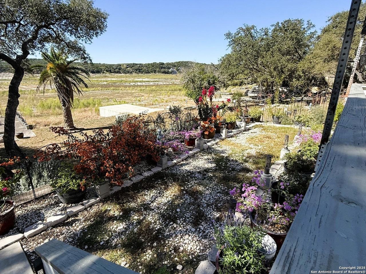 972 Pebble Beach Rd - Photo 5 of 30