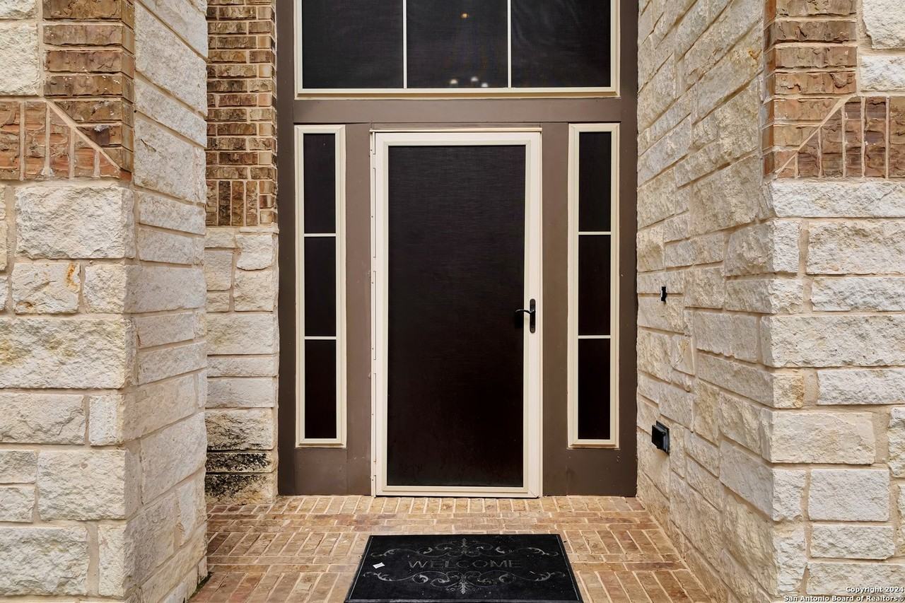 2882 Coral Sky - Photo 2 of 39