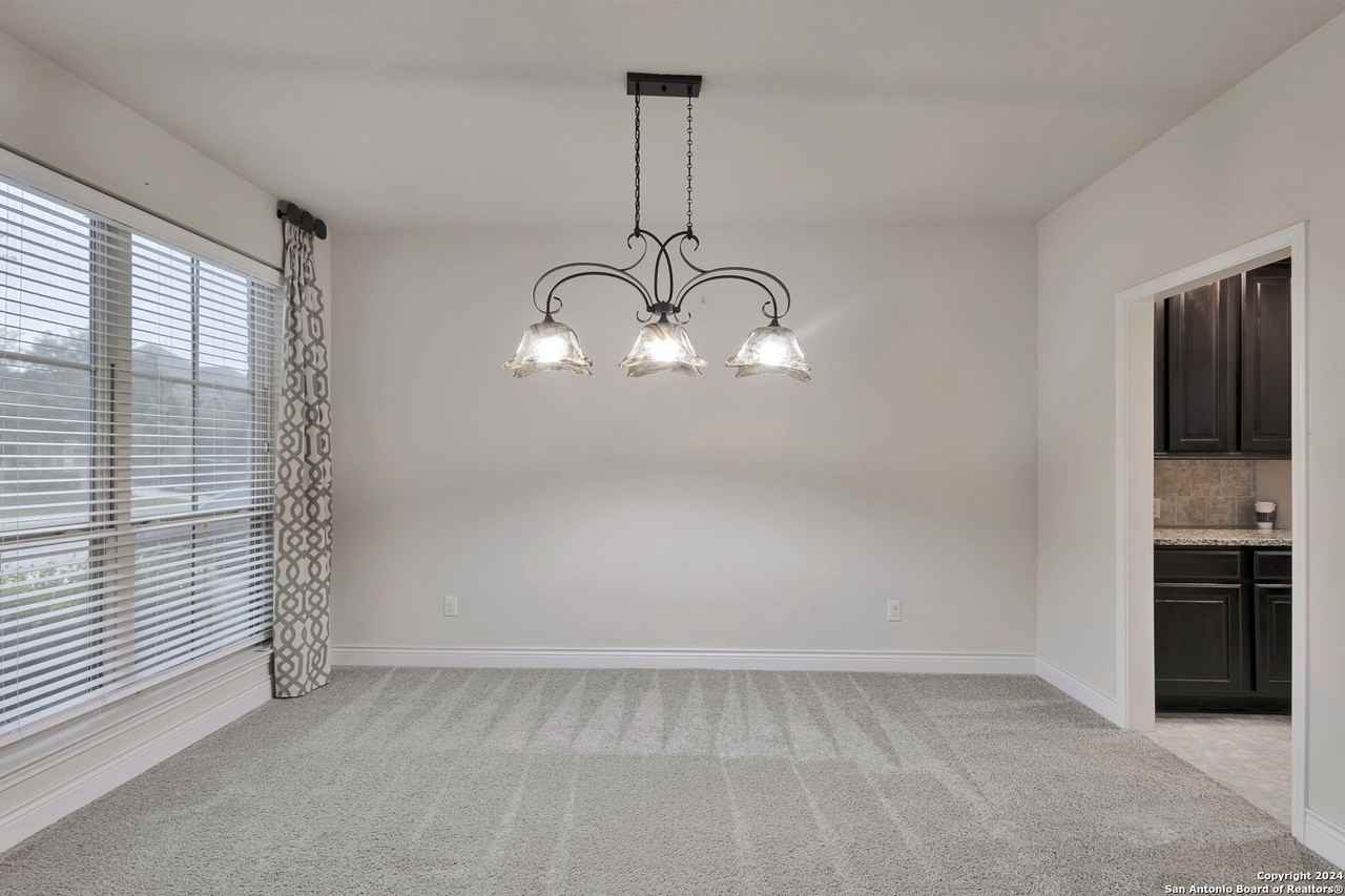 2882 Coral Sky - Photo 6 of 39