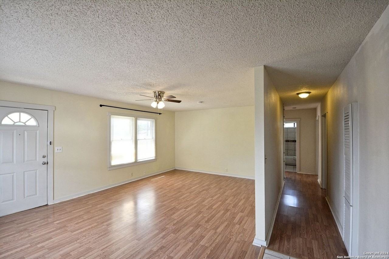 823 Serna Dr - Photo 5 of 26