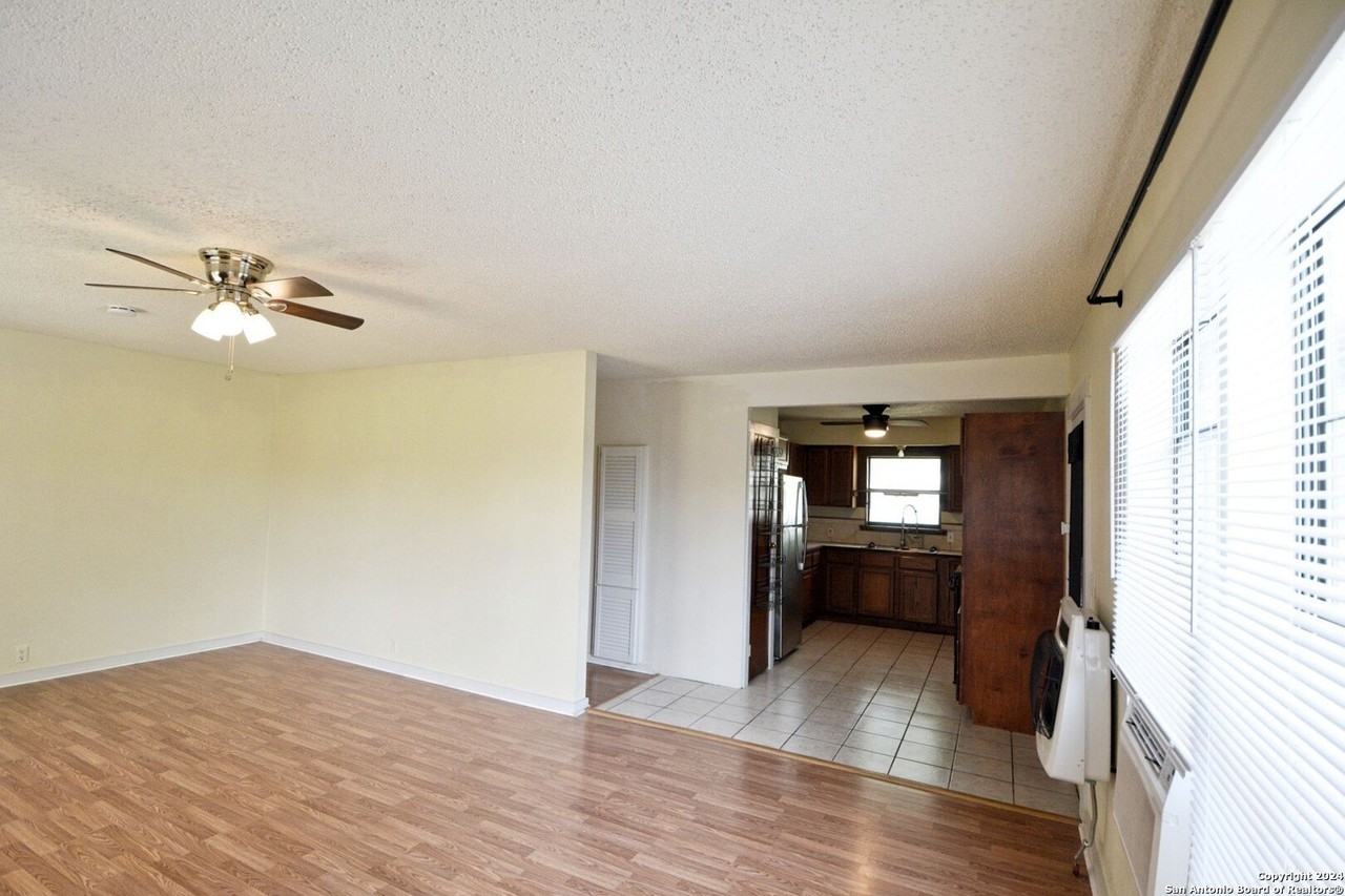 823 Serna Dr - Photo 6 of 26