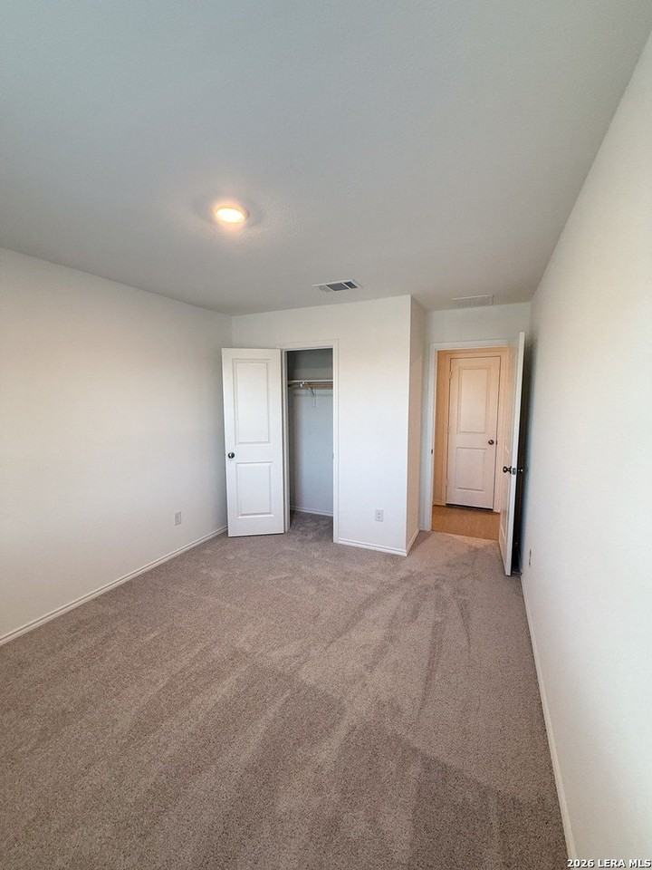 309 Trinity River Holw - Photo 4 of 32
