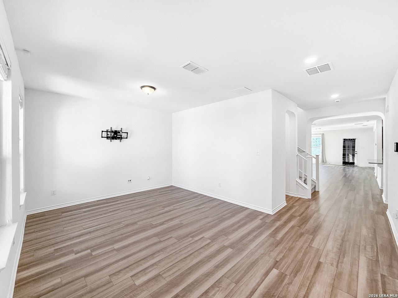 15026 Tethys Way - Photo 3 of 31