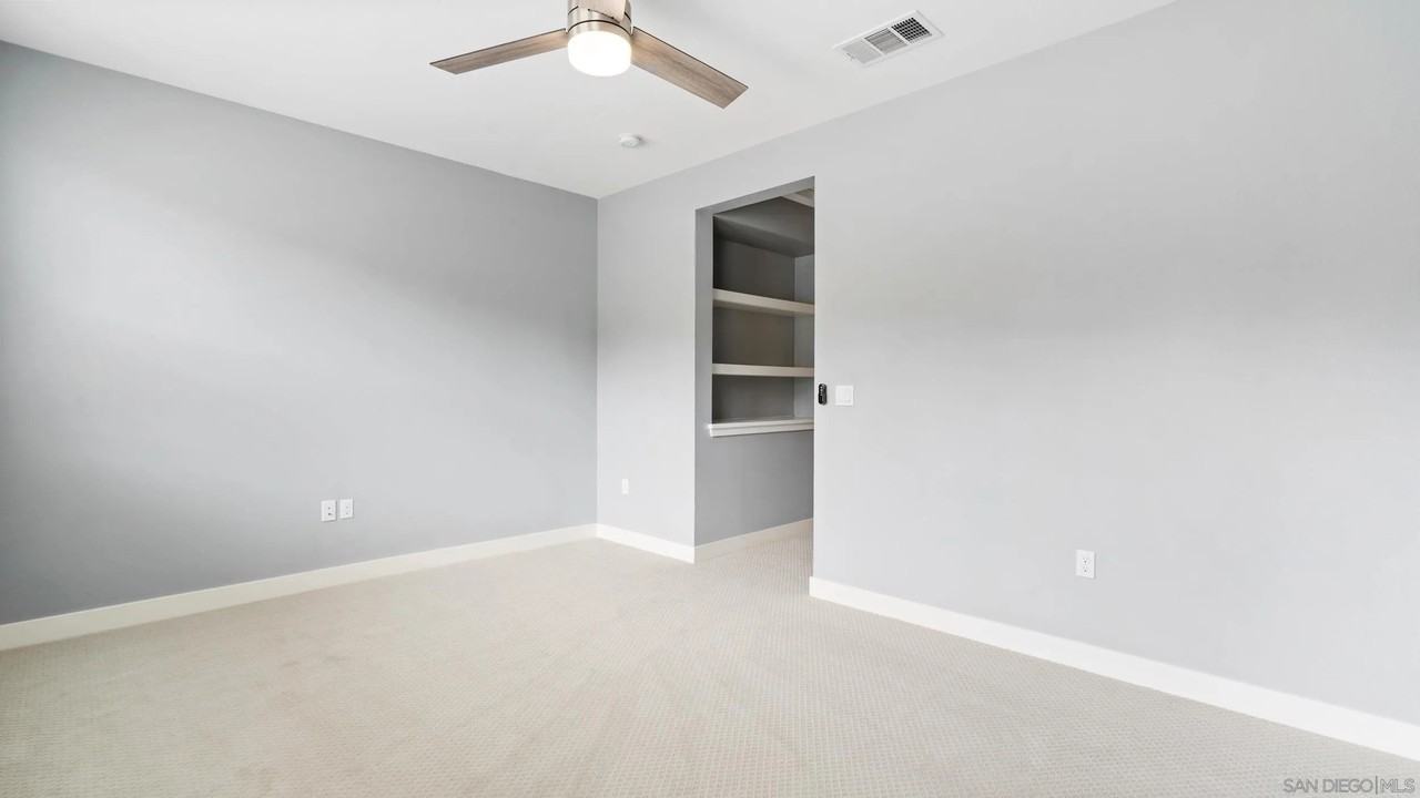1103 Plumeria Way - Photo 6 of 25