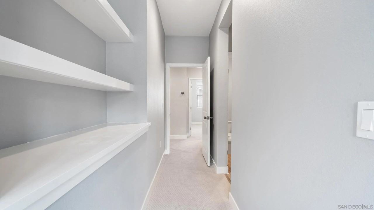 1103 Plumeria Way - Photo 7 of 25