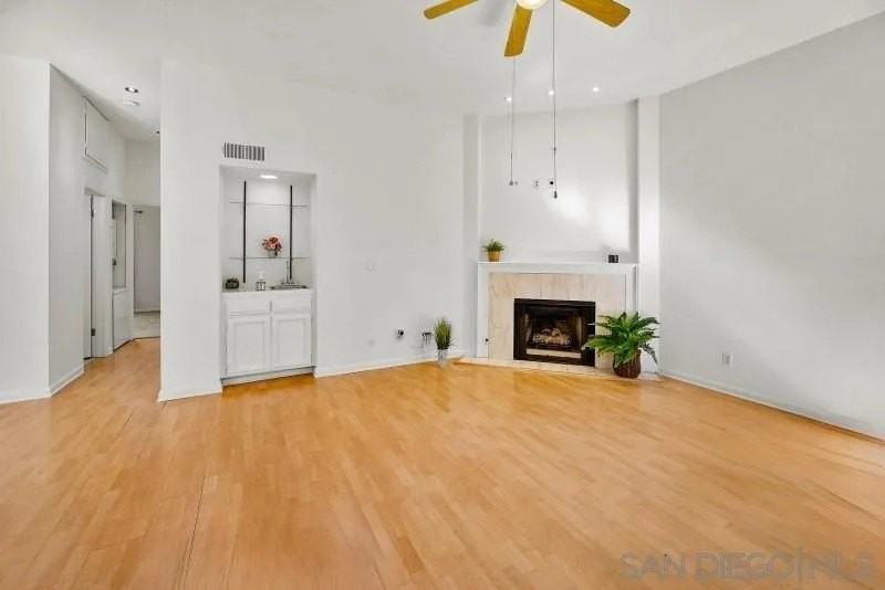 Clairemont Ct #9 - Photo 3 of 39