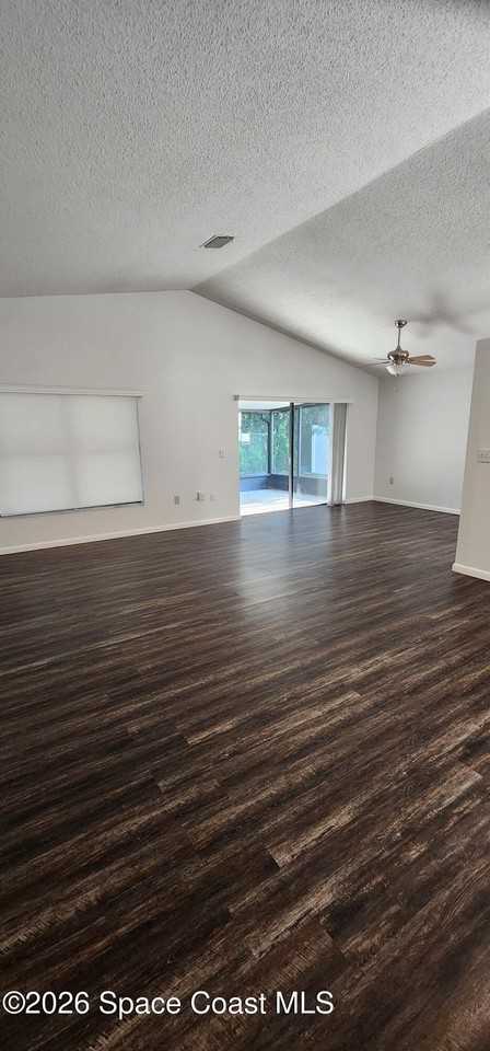 4024 Pinyon Dr - Photo 2 of 27