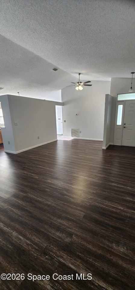 4024 Pinyon Dr - Photo 3 of 27