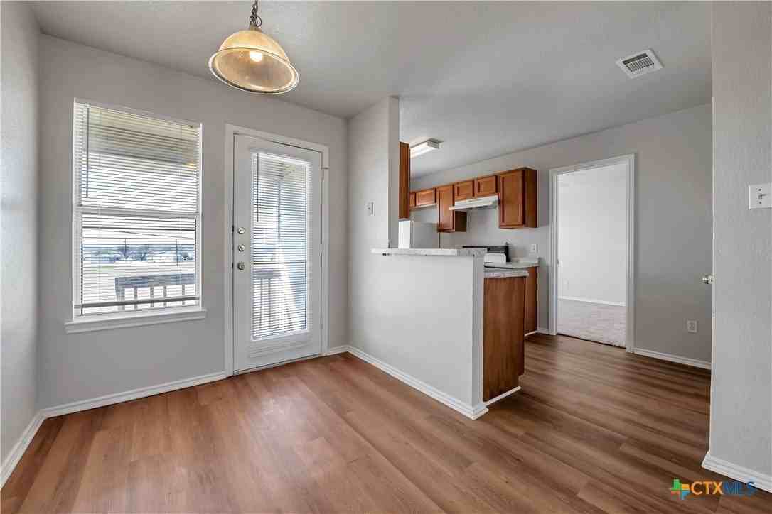 5808 Greengate Dr #D - Photo 4 of 13