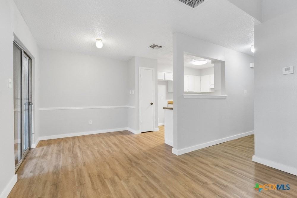 6714 Windsor Holw - Photo 6 of 23