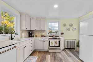 featured image of 72 Kane Ave