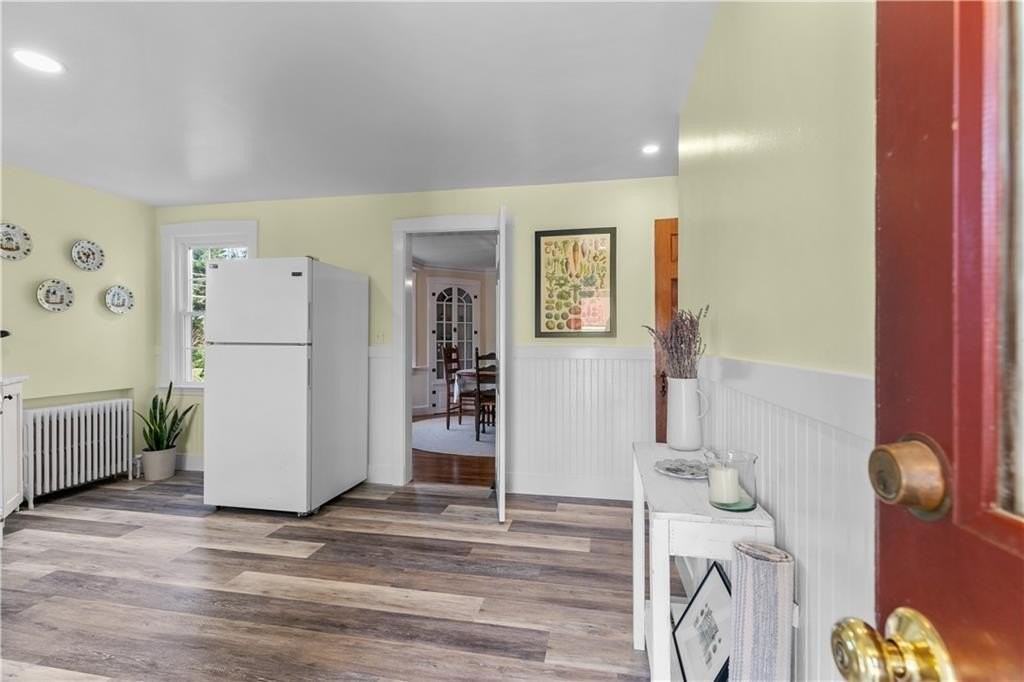 72 Kane Ave - Photo 2 of 26