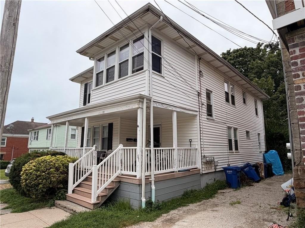 10 Russell Ave - Photo 3 of 45