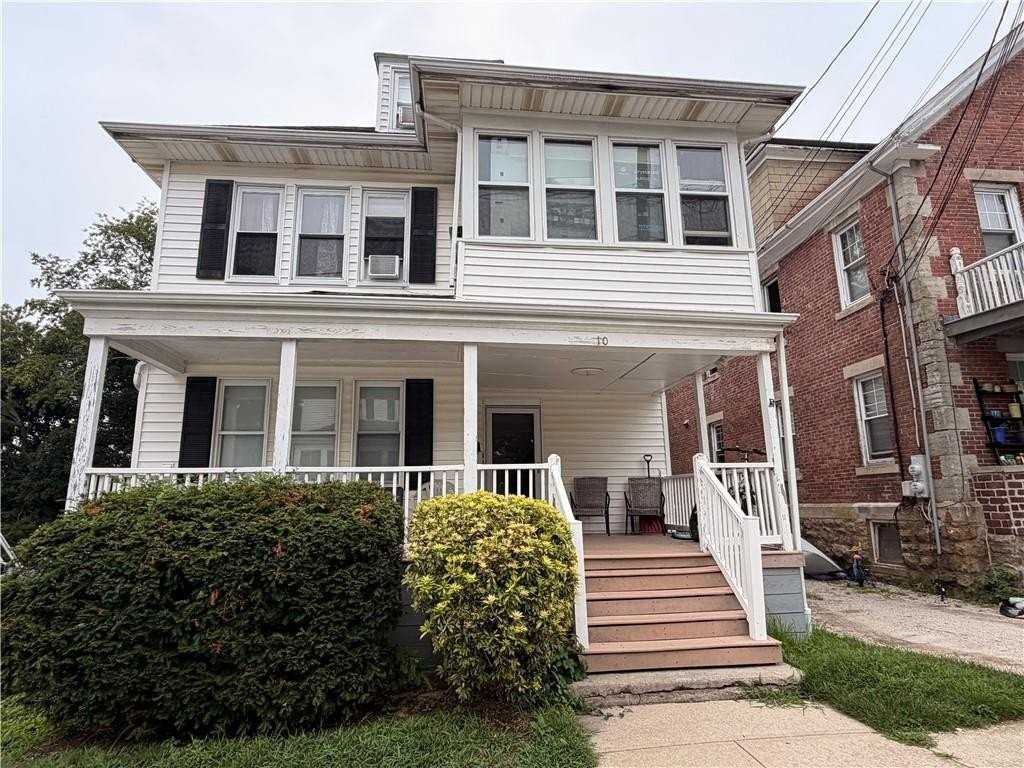 10 Russell Ave - Photo 4 of 45