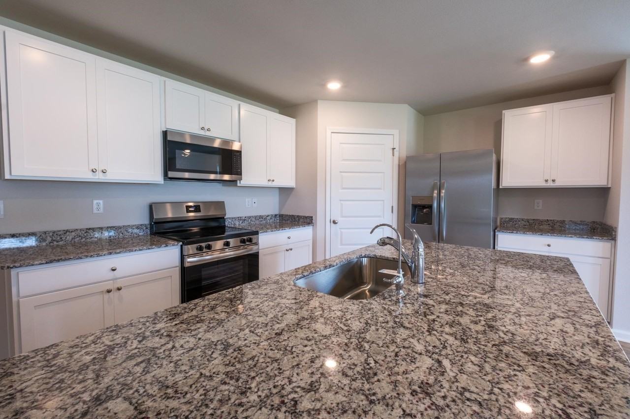 3993 Brownstone Way - Photo 5 of 23