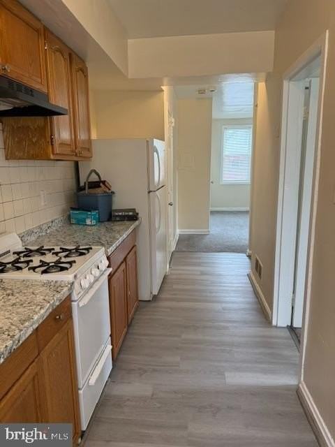 1014 48th Pl Ne #4 - Photo 2 of 6