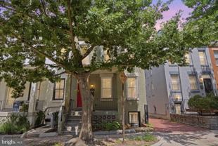 601 Kenyon St Nw #A - Photo 1 of 1
