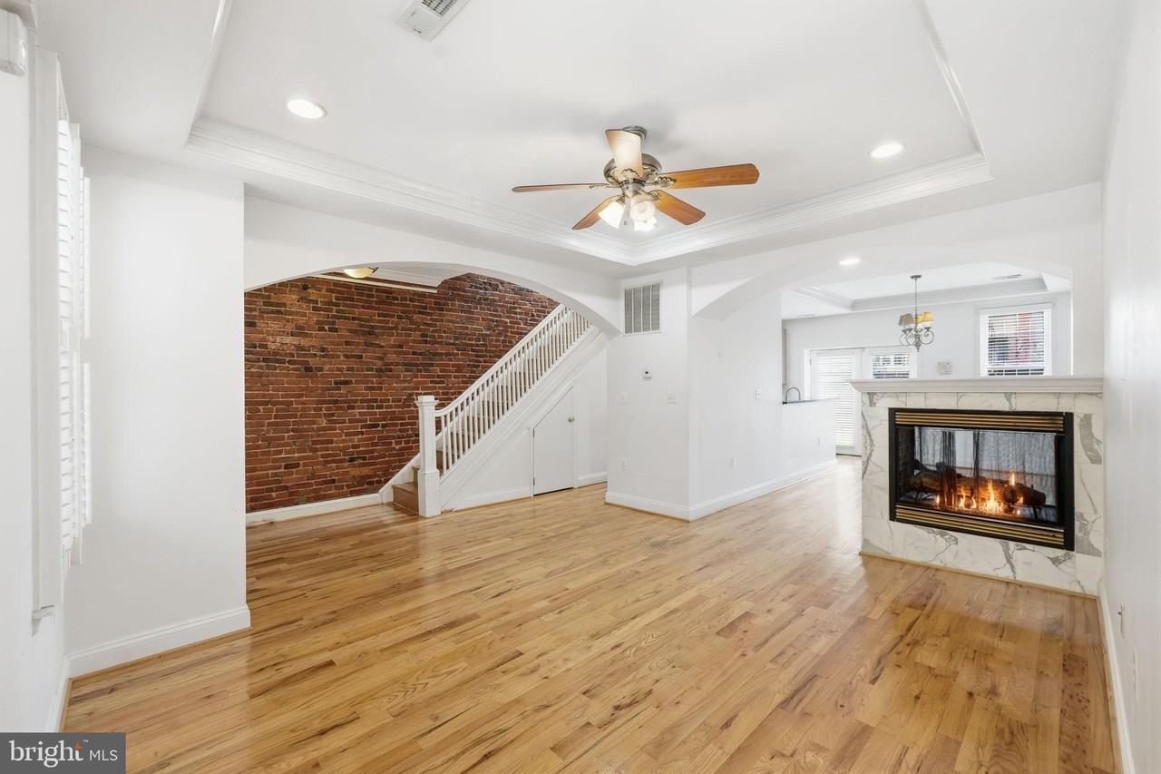 601 Kenyon St Nw #A - Photo 6 of 29