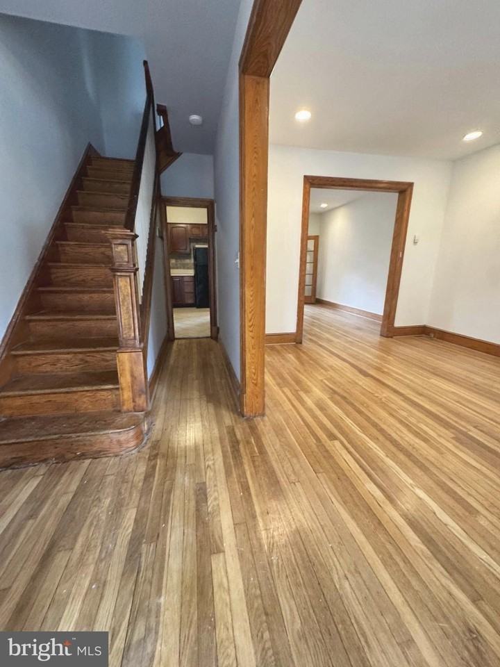3626 12th St Ne - Photo 2 of 11