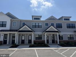 featured image of 2102 Emden Ln #704